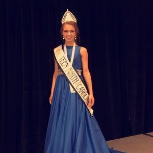 Meet your Posher, Rebekah